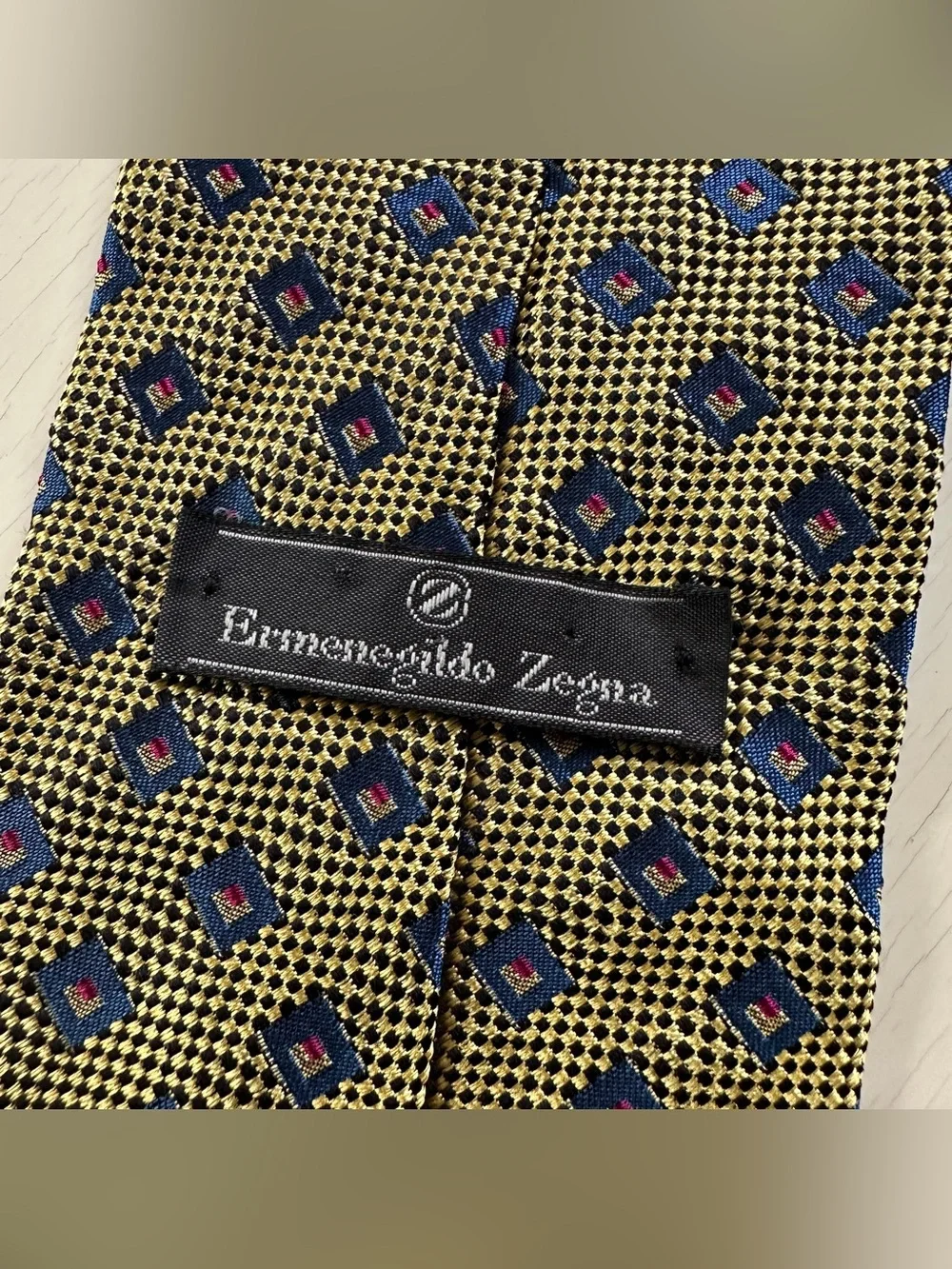 Ermenegildo Zegna Geometric Patterned Necktie Gold Blue Red Italy